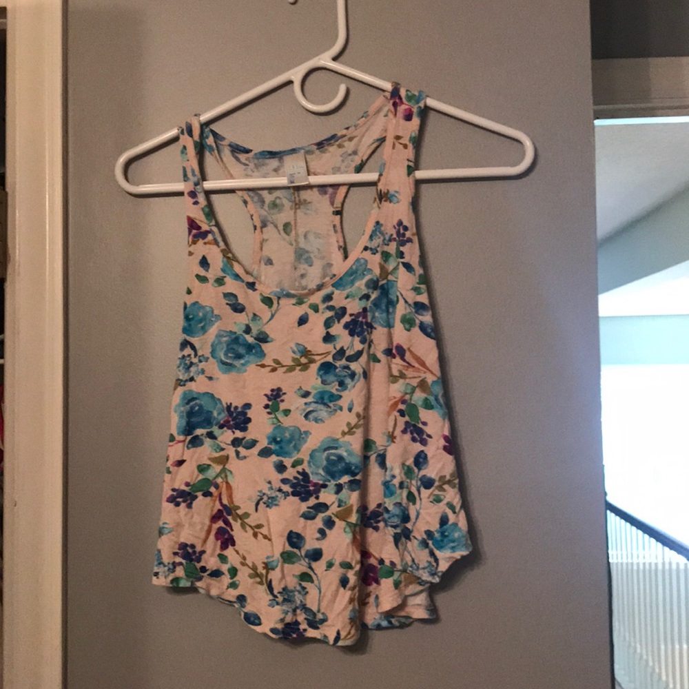 Pretty workout tank, pajama top or leisure wear